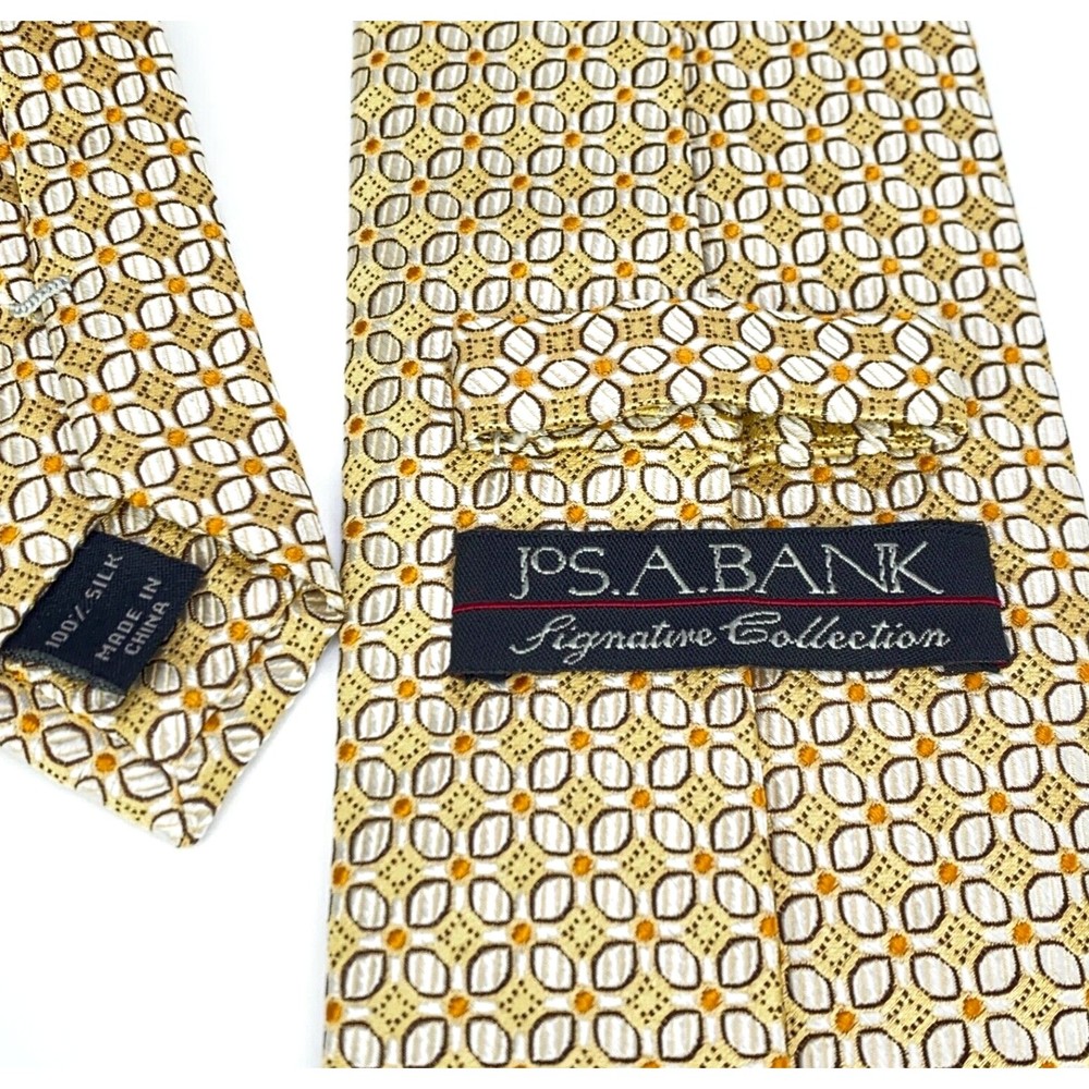 JOS A BANK Signature Collection Light Yellow Beige White Orange Dots Silk Tie - Picture 6 of 9
